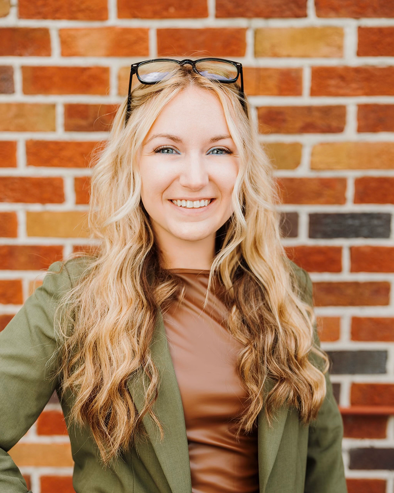 Kelsey Tomlinson, Law Clerk at ProVet Legal, helping veterans